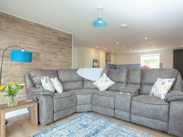 Open plan living space | Kingfisher Lodge - Ponsford Ponds, Knowle, near Cullompton