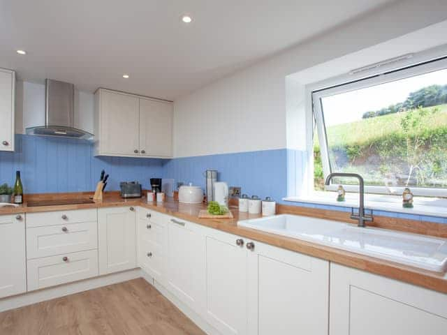 Kitchen | Kingfisher Lodge - Ponsford Ponds, Knowle, near Cullompton