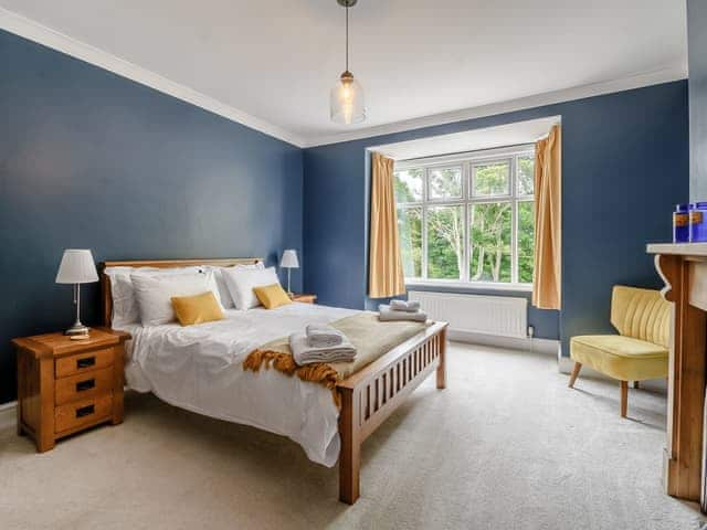 Double bedroom | Peasholm Place, Scarborough