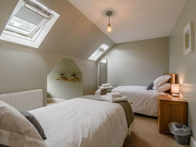 Twin bedroom | Peasholm Place, Scarborough