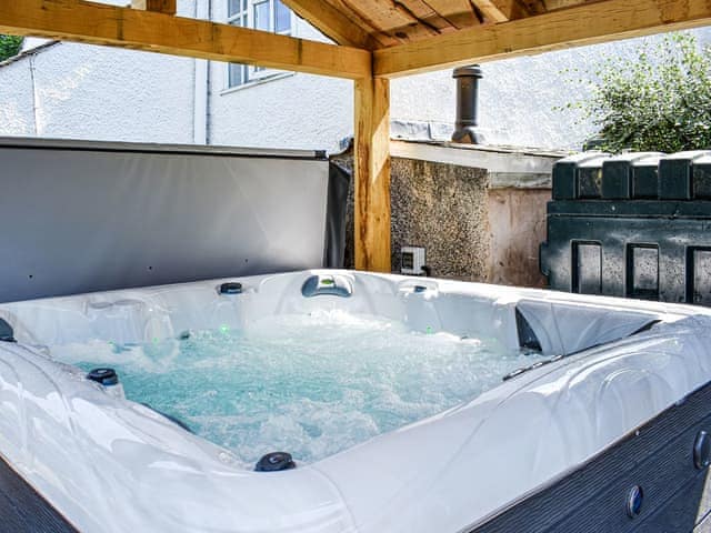 Hot tub | Conn Cottage, Bampton, near Shap