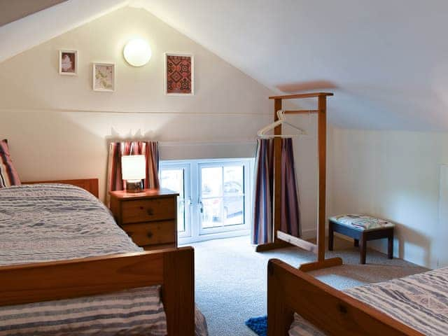 Twin bedroom | Dove Cottage, Trehingsta, near Callington