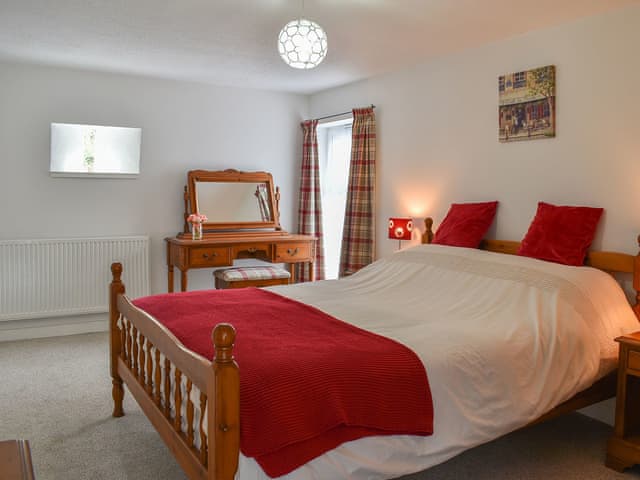 Double bedroom | Dove Cottage, Trehingsta, near Callington