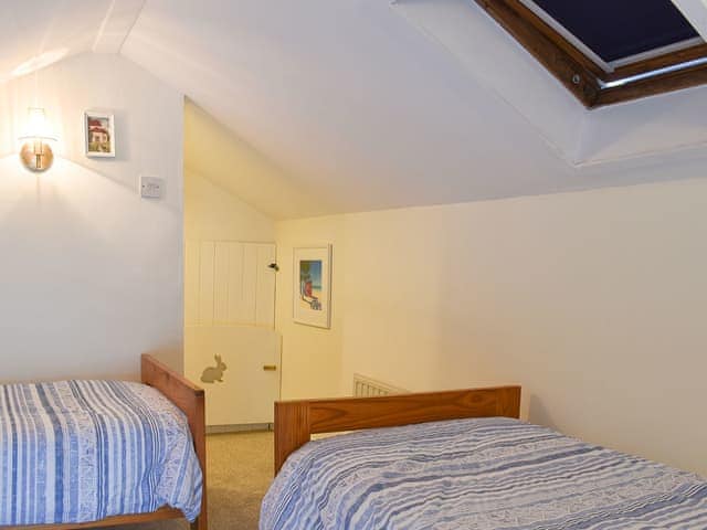 Twin bedroom | Dove Cottage, Trehingsta, near Callington