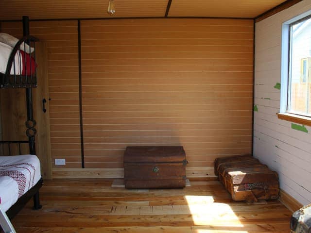 Bunk bedroom | Hafod Station, Dungeness