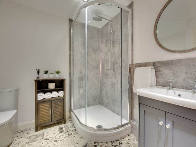 Shower room | Heron Apartment, Berwick-upon-Tweed