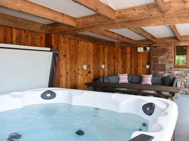 Hot tub | Country Lodge, Little Musgrave near Kirkby Stephen