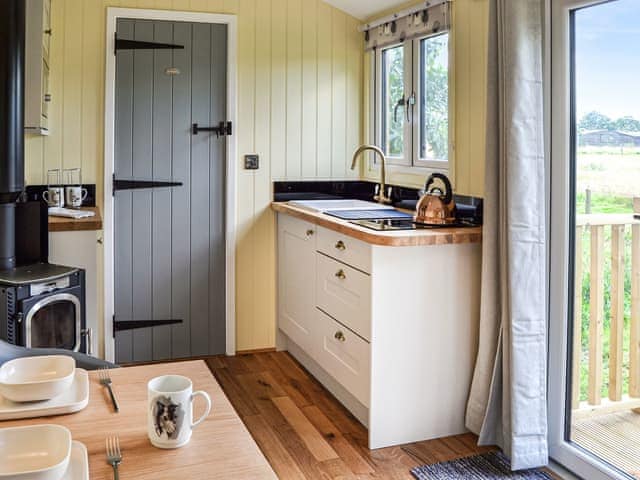 Kitchen | Chestnut - Manor Farm Retreats, Cantley