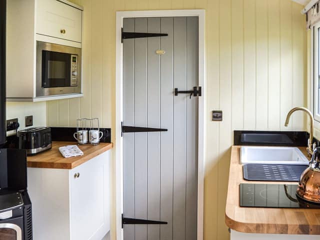 Kitchen | Chestnut - Manor Farm Retreats, Cantley