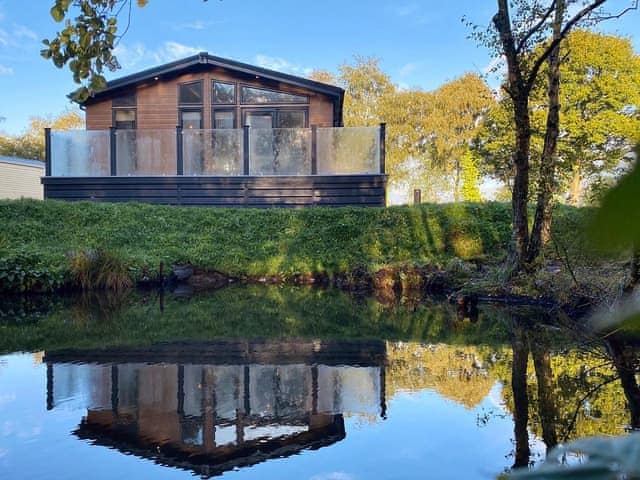 Exterior | Lakeview Lodge, Landford, near Salisbury