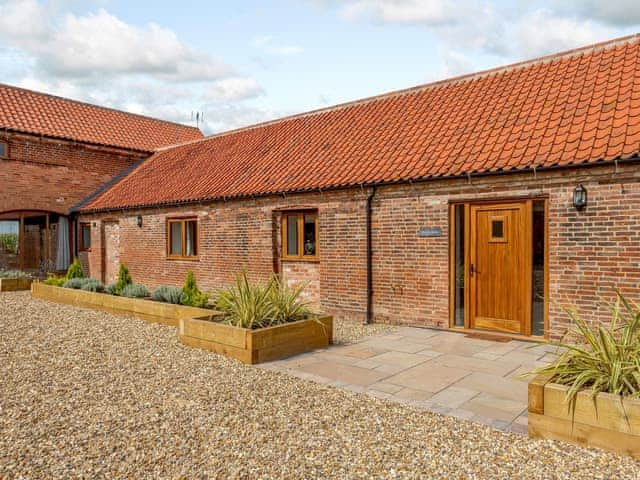 Exterior | Honies Farm Barns- The Barley Store - Honies Farm Barns, East Stoke, near Newark