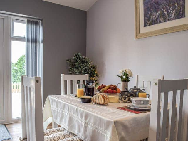 Dining Area | The Lookout - The Lookout Holidays, Hope-under-Dinmore