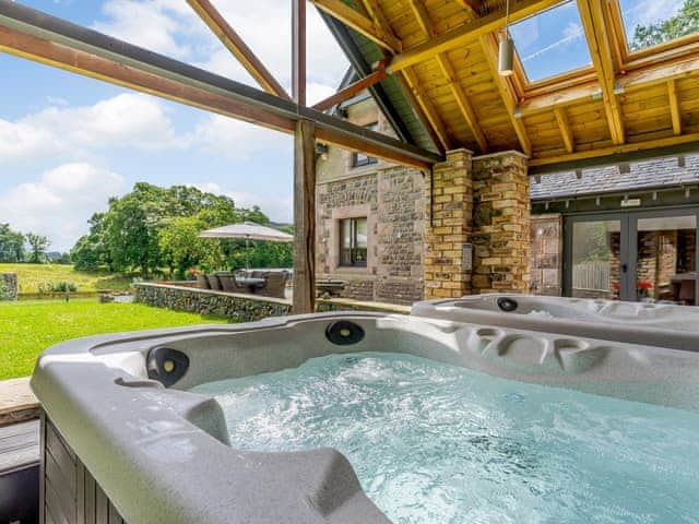 2 hot tubs | Herdwick View - Herdwick Croft Holidays, Bassenthwaite