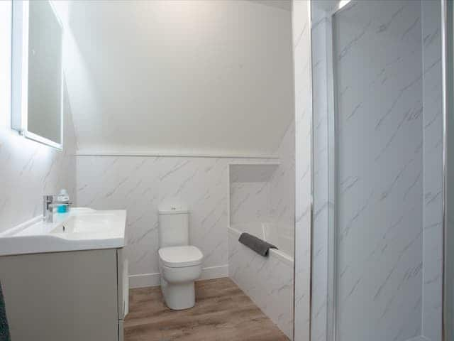 Shower room | Pochin House Apartment 16, St Austell