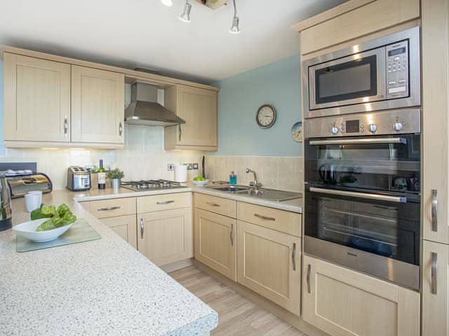 Kitchen | WavesGreat Cliff, Dawlish