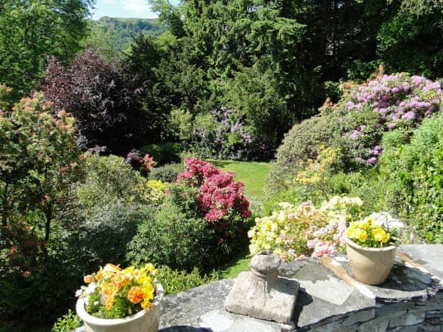 Garden and grounds | 1 The Knoll, Ambleside