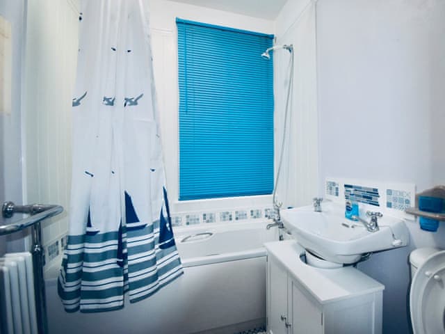 Bathroom | Beachside, Teignmouth