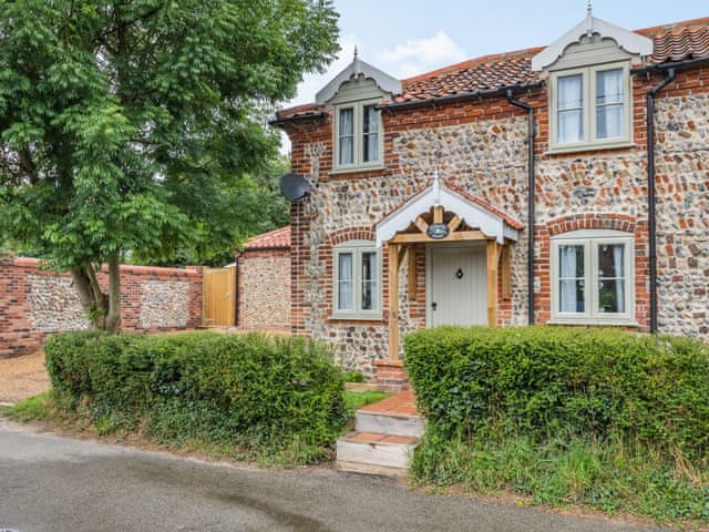 Exterior | Clematis Cottage, Southrepps