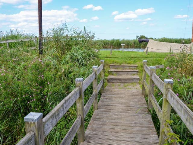 Surrounding area | Willow Cottage, Repps with Bastwick, near Martham