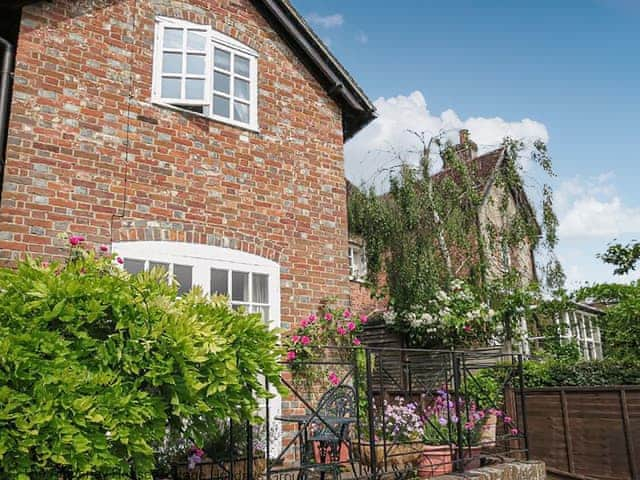 Honeysuckle Cottage, Petworth