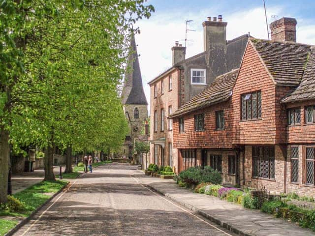 Roo Cottage, Barns Green