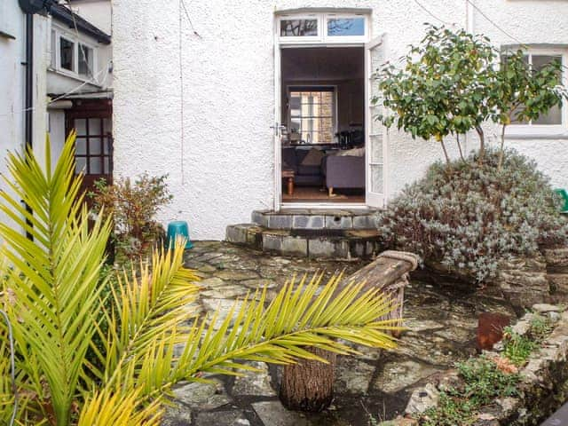 Rear Patio Area | Buckingham Cottage, St Mawes