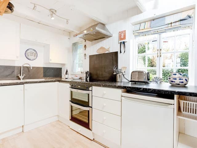 Kitchen | Little Hill, St Mawes