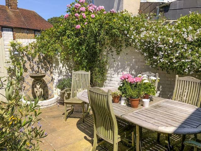 Middle House, Steyning