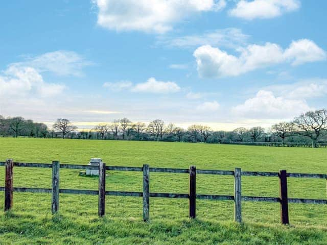 The Granary at Gay Street Farm, Pulborough