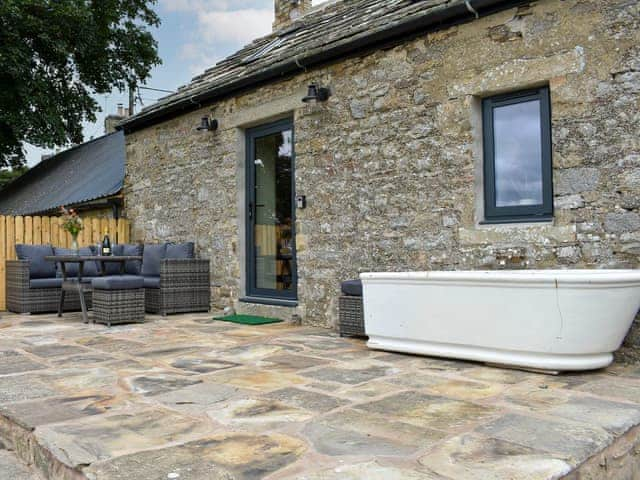 Sitting-out-area | Harsondale Bothy, Langley-On-Tyne