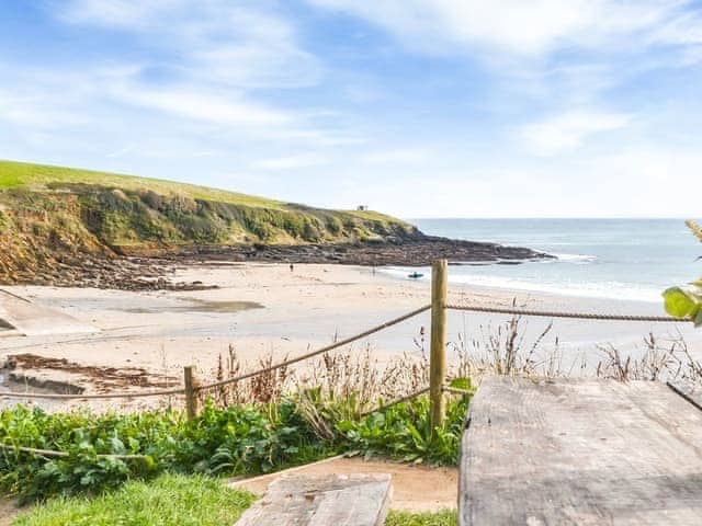 The Hidden Hut, Porthcurnick Beach | Verbena Cottage, Veryan