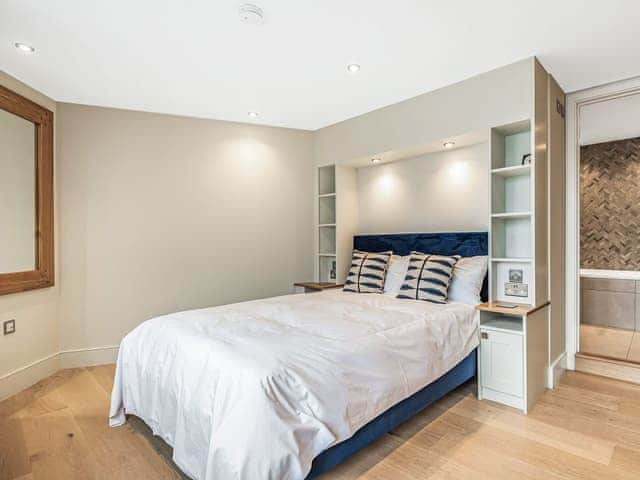 Master bedroom | Shoal Corner, St Mawes