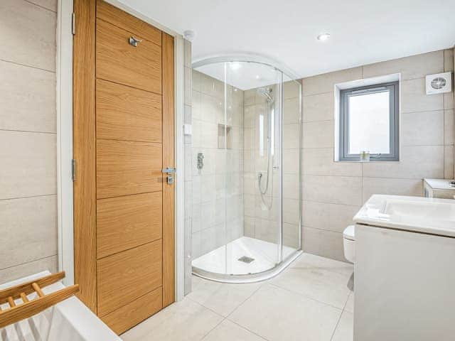 Family Bathroom | Shoal Corner, St Mawes