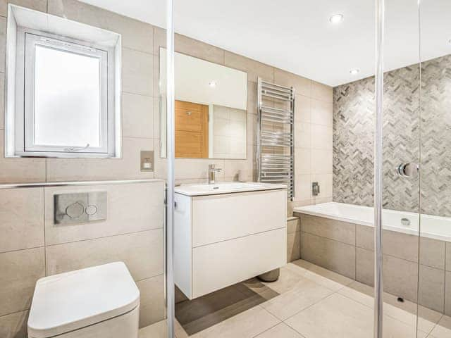 Family bathroom | Shoal Corner, St Mawes