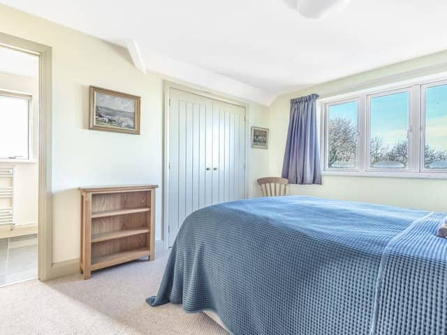 Master bedroom | Foretop, St Just in Roseland