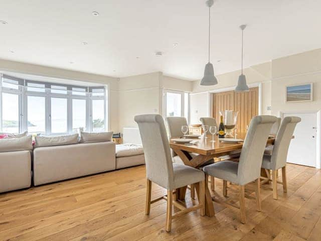 Spacious dining area | Highlands, St Mawes