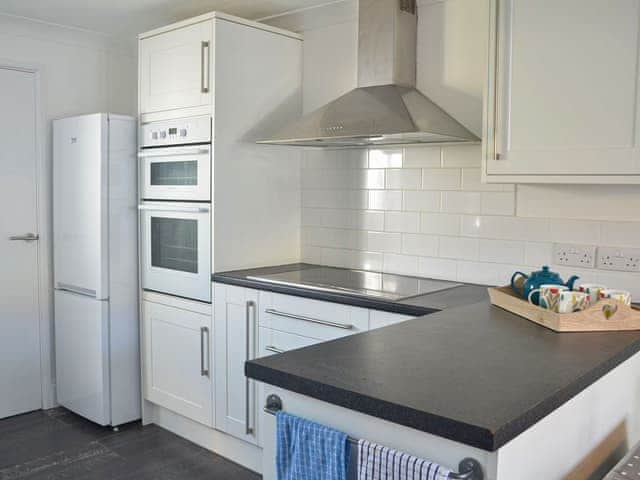 Kitchen | Bay View, Portscatho