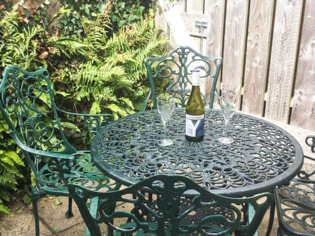 Outside rear patio | Fuchsia Cottage, St Mawes