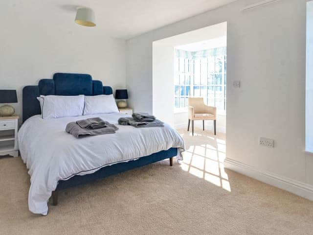 Master bedroom on the ground floor | Lavausa, St Mawes