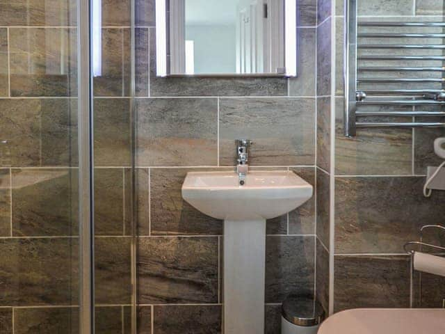 En-suite to the master bedrrom | Lavausa, St Mawes