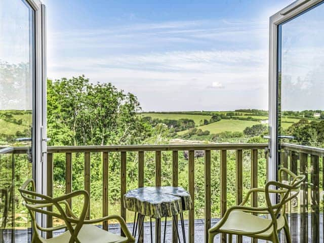 Master bedroom balcony view | Meeresblick, St Just in Roseland