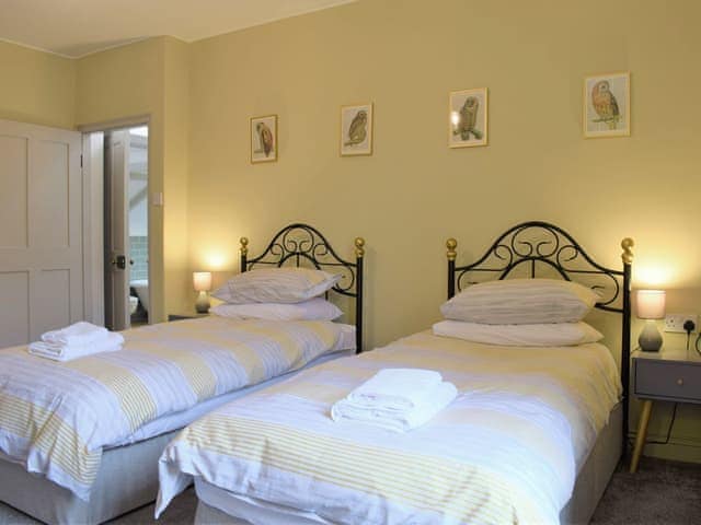 Twin bedroom | Ashleigh House, Belford