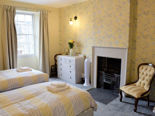 Twin bedroom | Ashleigh House, Belford