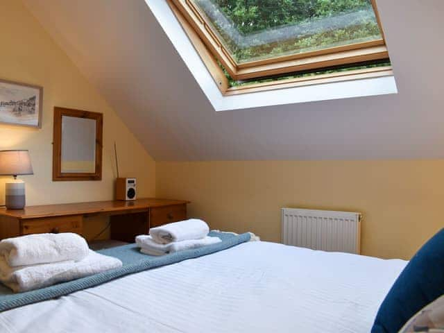 Double bedroom | Quackers, Whitby