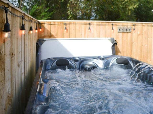 Hot tub | Aintree Lodge, Swarland