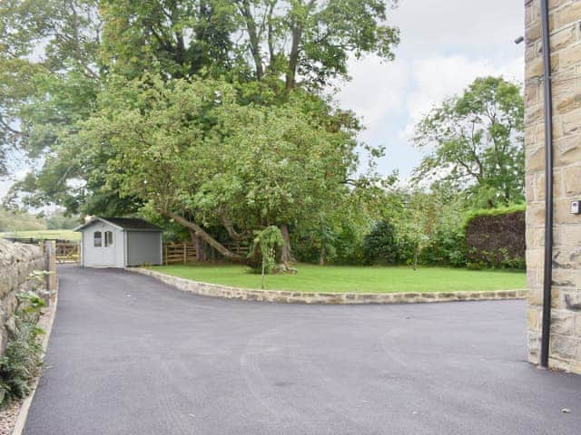 Outdoor area | Brookleigh Farm Cottage, Menston, near Ilkley