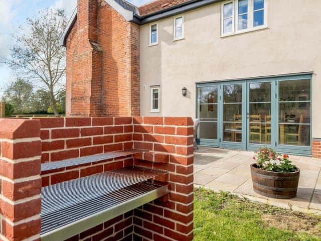 Built-in-BBQ | The Farmhouse, Tivetshall St. Margaret, Norwich