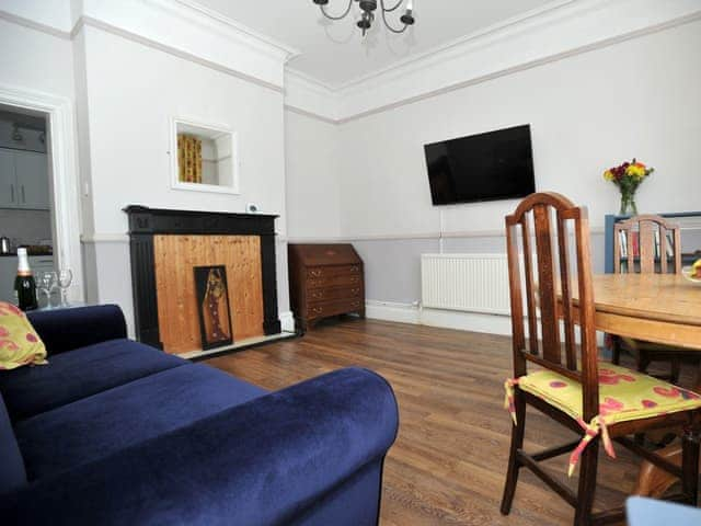 Living room/dining room | Hamilton Apartment, Cheltenham