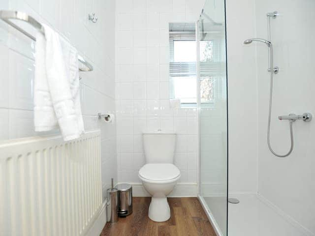 Shower room | Hamilton Apartment, Cheltenham