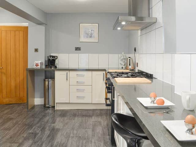 Kitchen | Lowey&rsquo;s Harbour Cottage, Bridlington